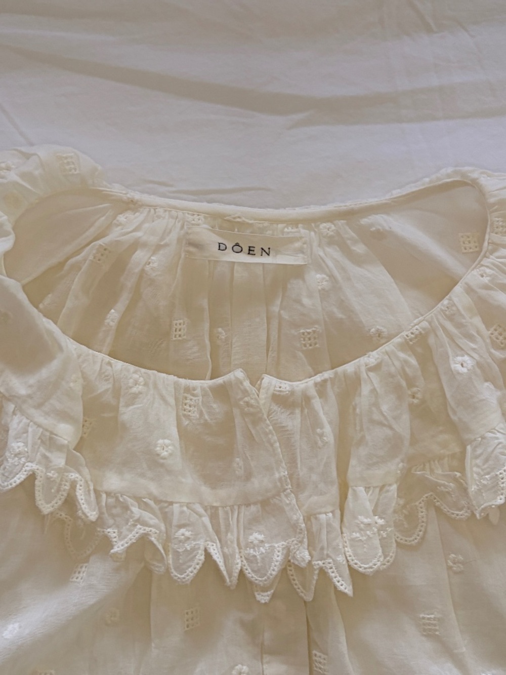 Doen Ruffle Blouse - Picture 2 of 6